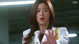 二千是谁哪个明星,揭秘当红明星背后的神秘身份